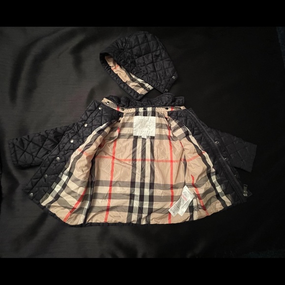 3 Piece Children Burberry Set 2T - Picture 4 of 5